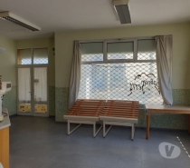 Comprar Loja Faro - Fotos para Loja bem equipada no Patacão, Faro